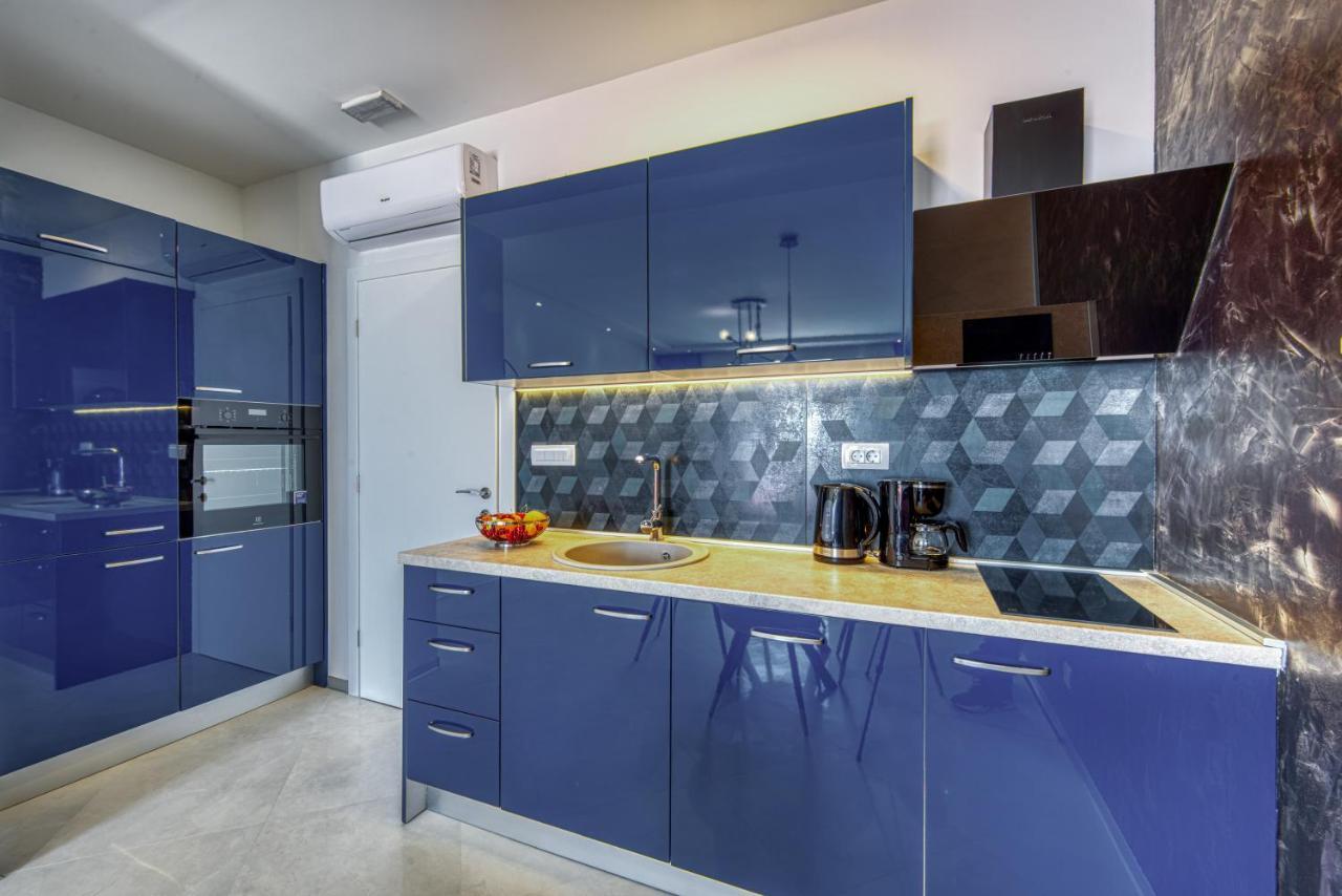 Deluxe Cosmopolit Apartment 챠브타트 외부 사진